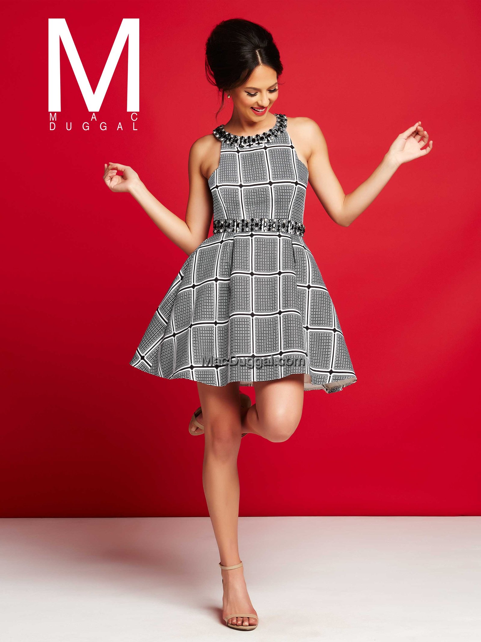 Sporty style dress with cutout back and jewel neckline